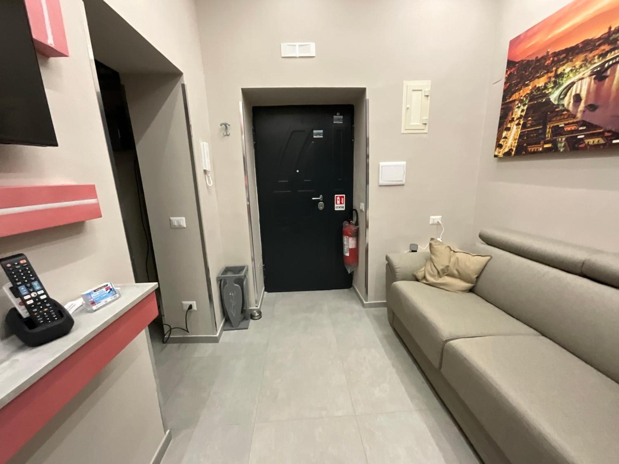 B&B Piccololucio2 Наполи Екстериор снимка