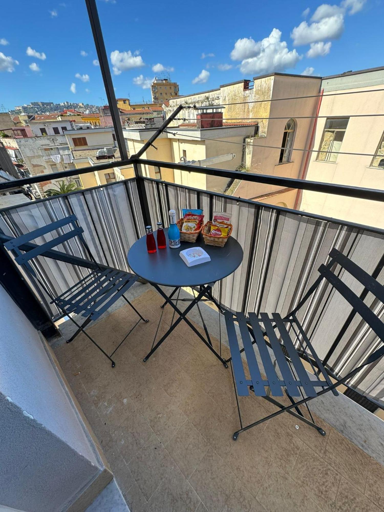 B&B Piccololucio2 Наполи Екстериор снимка